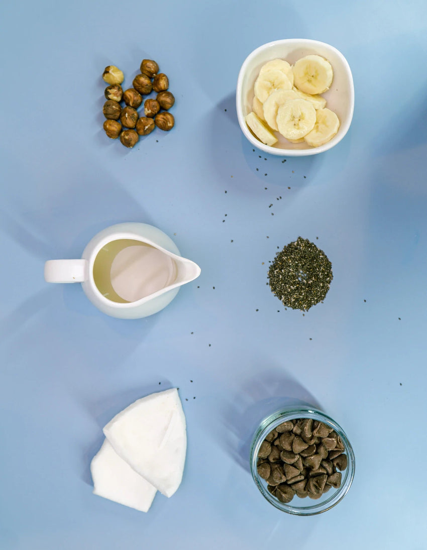 Banana and hazelnut chia smoothie illustration showing a nut-flavoured blended drink