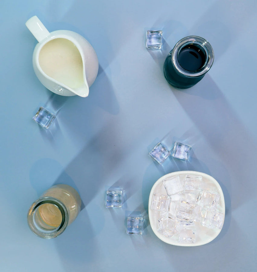 Cold mocha smoothie with coffee and chocolate flavour, illustrating a portable blender drink beyond fruit smoothies